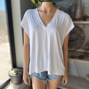 Athleta Explore Tie Back Tee White V-Neck Short Sleeve Yoga Top - Women's Large